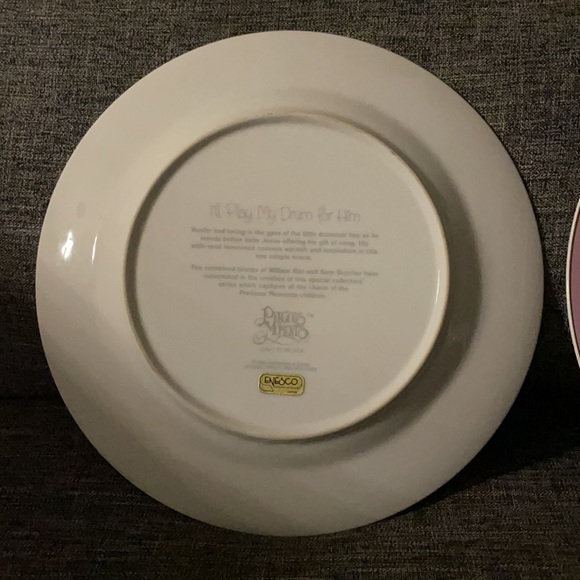Precious Moments Collector Plates - Picture 3 of 5